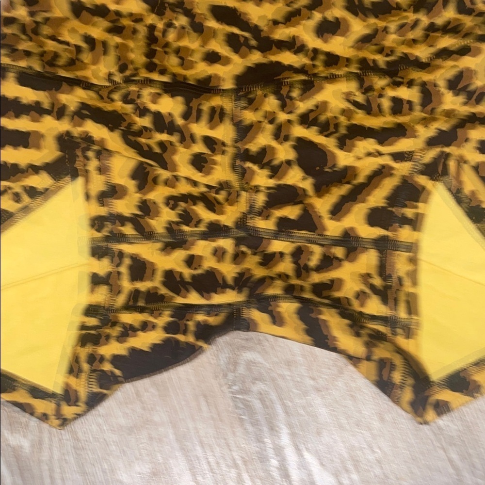 Fleo Leopard Print Women's Shorts gym lifting workout biker animal print - Picture 5 of 5